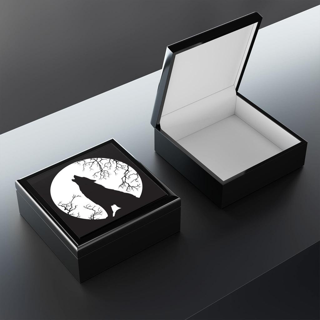 Wood Jewelry Box, Howling Wolf design, Jewelry Organizer, Nature Inspired Decor, Trinket Storage